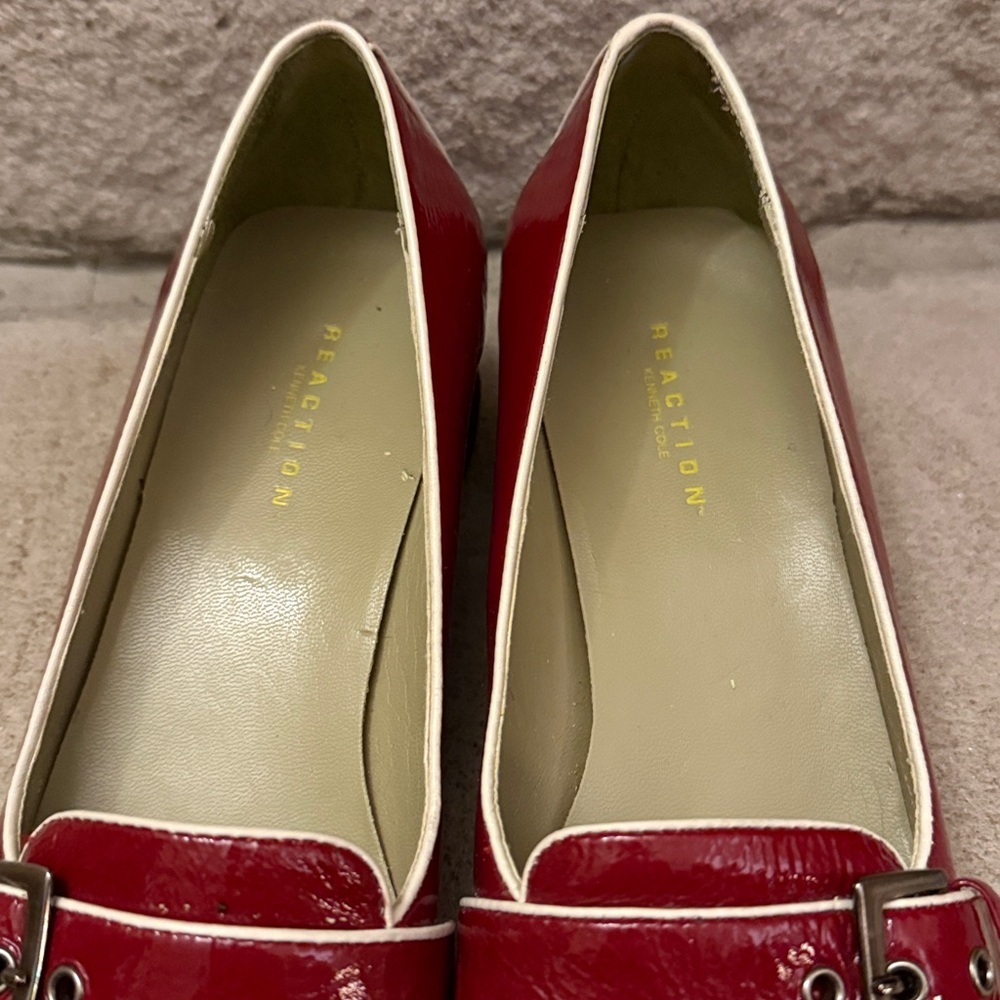 “Kenneth Cole Reaction Joan Shark Red Buckle Square-Toe Loafers - Picture 5 of 7